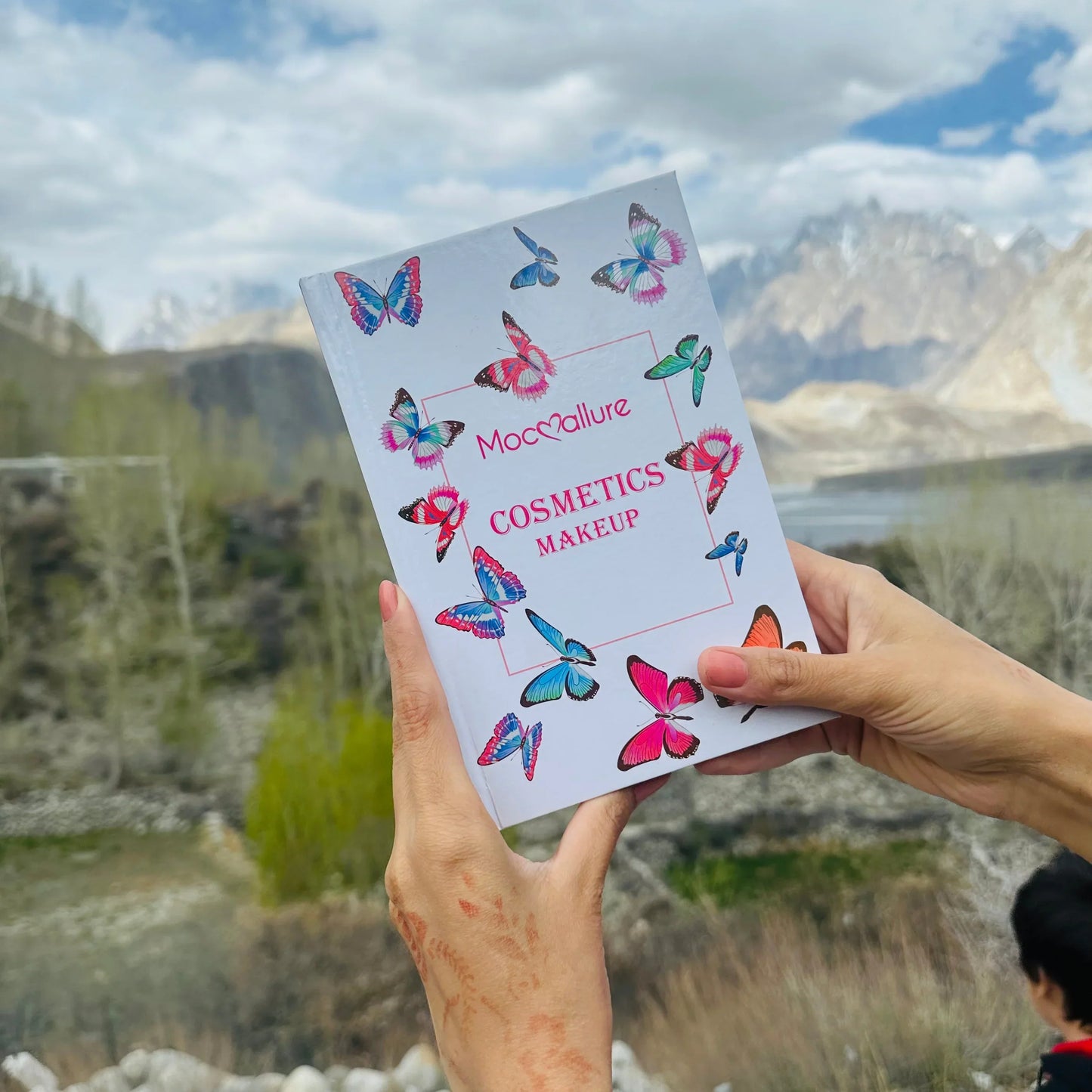 Mocallure™ flowers Makeup Book Pallete 5 in 1