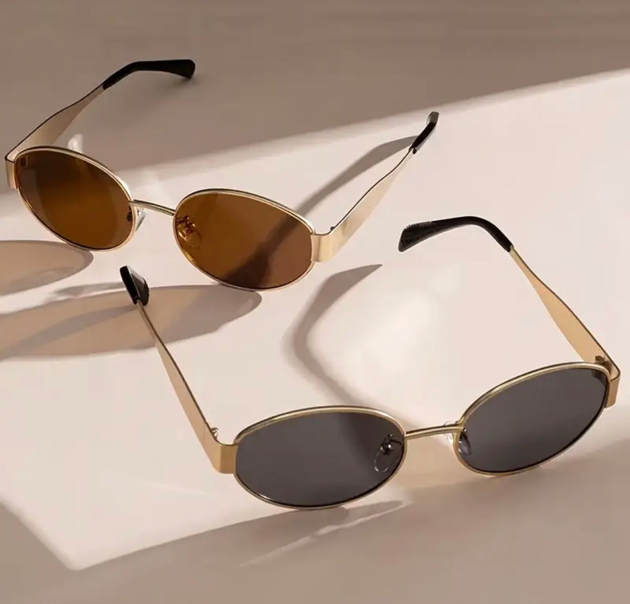 Trendy Oval shape Metal Premium sunglasses 🕶 A024